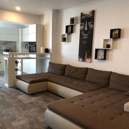 Luxury Westpark 2 Residence Lake View W6 Bucureşti Eksteriør bilde