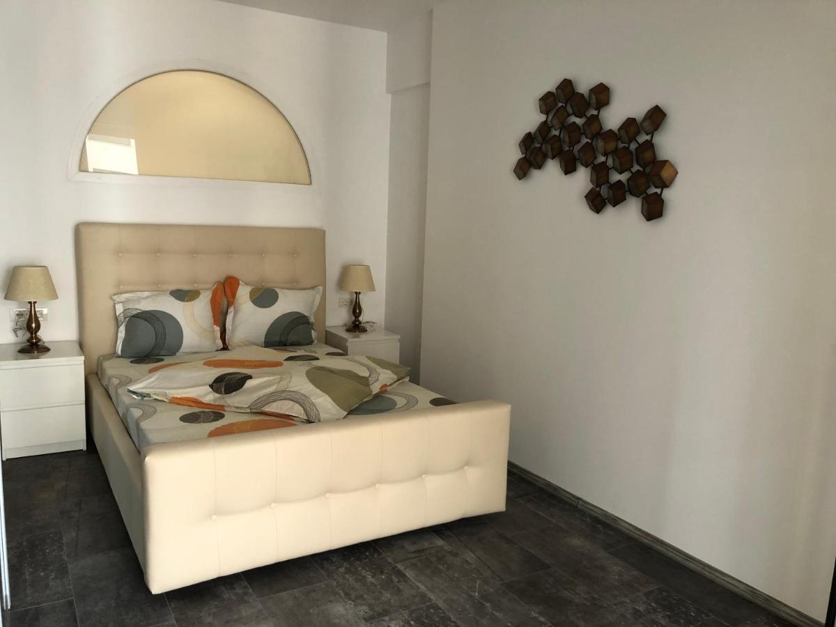 Luxury Westpark 2 Residence Lake View W6 Bucureşti Eksteriør bilde
