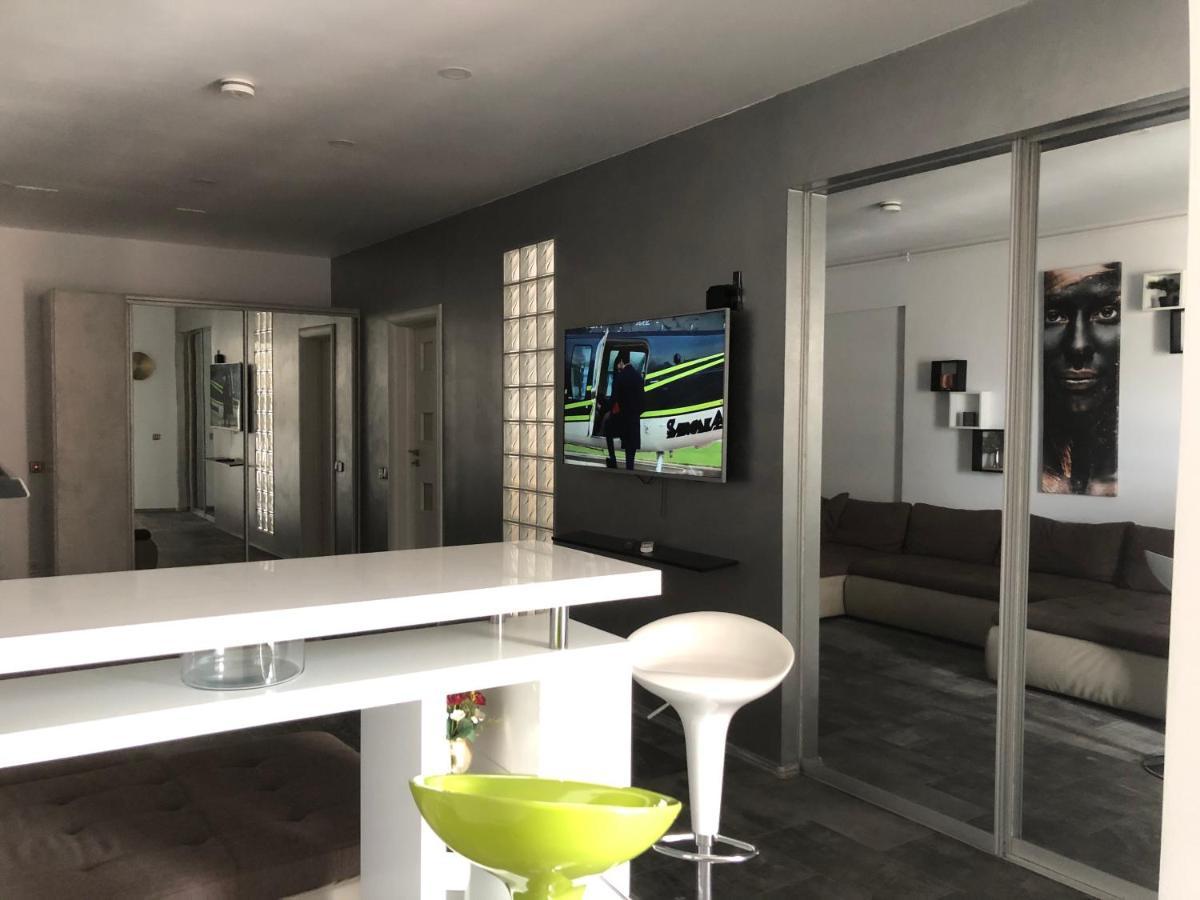 Luxury Westpark 2 Residence Lake View W6 Bucureşti Eksteriør bilde