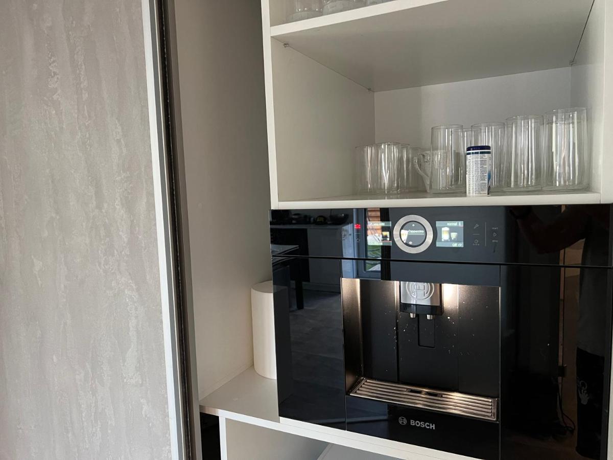 Luxury Westpark 2 Residence Lake View W6 Bucureşti Eksteriør bilde